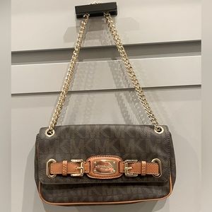 Great Michael Kors small bag.